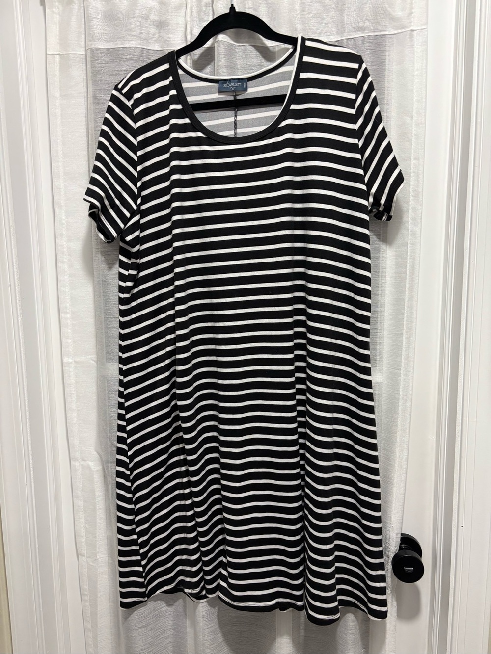 Scarlett Casual Swing Dress Black & White Stripe T-Shirt Dress Scoop Neck 2X